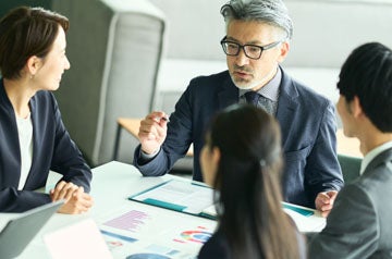 オフィス会議イメージ